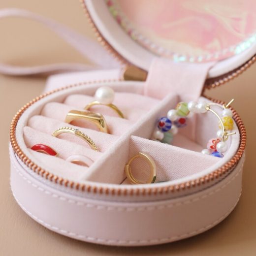 mini round travel jewellery case lilac pink 4x3a0314 620x620